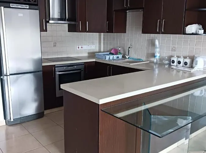 2 Bedroom Apartment *